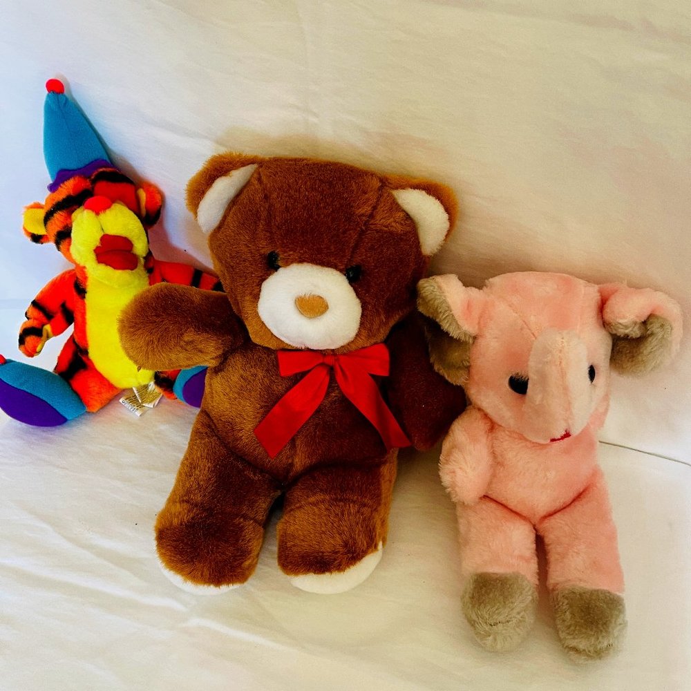 BUNDLE/Lot 3 Plushies/Stuffed Animals, Teddy Bear, elephant & Tiger !!!